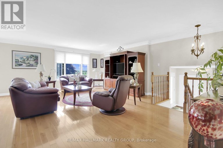 28655668/1721-carsonby-road-e/manotick-south-to-roger-stevens/ottawa/ontario/K0A2E0_14