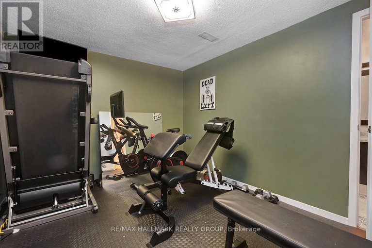 28915489/20-hilltop-crescent-s/kemptville/north-grenville/ontario/K0G1J0_25