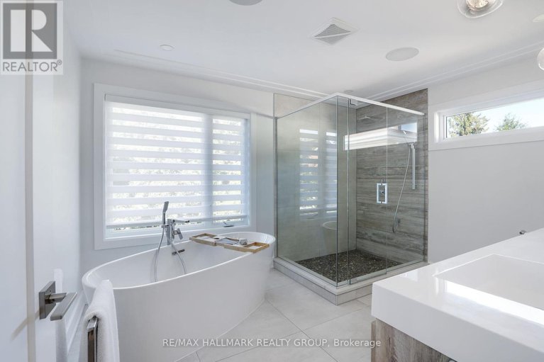 28840956/668-mansfield-avenue/laurentianview/ottawa/ontario/K2A2T6_29