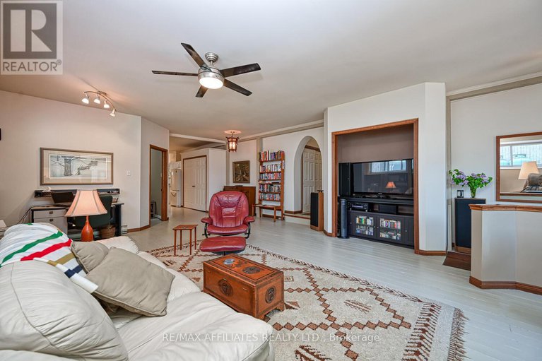 28432500/45-george-street/lanark-highlands-lanark-village/lanark-highlands/ontario/K0G1K0_15