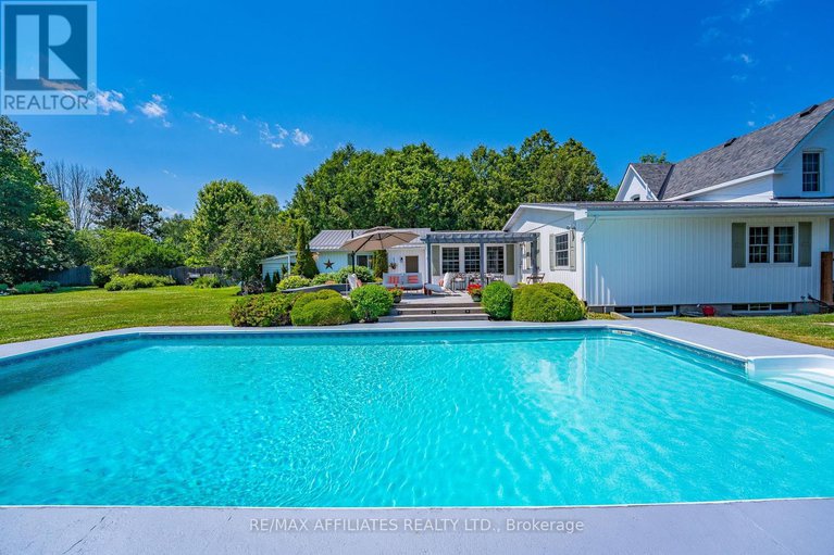 28529671/190-poole-street/mcnabbraeside-twps/mcnabbraeside/ontario/K7S1J2_38
