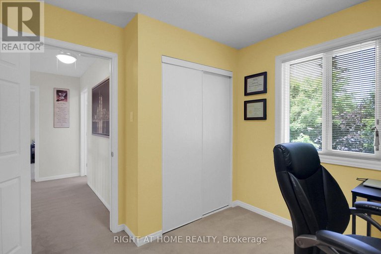 28495387/13-sirocco-crescent/stittsville-north/ottawa/ontario/K2S1Z7_30