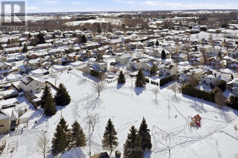 29413615/36-frontenac-boulevard/embrun/russell/ontario/K0A1W0_44