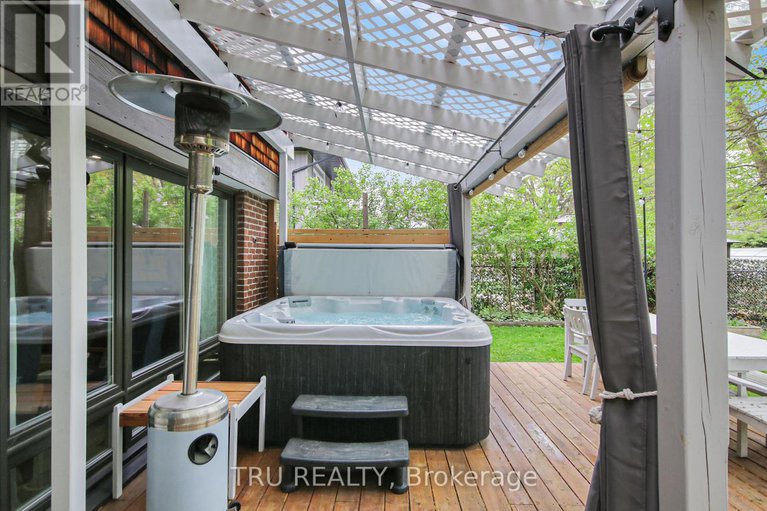 28334651/36-varley-drive/beaverbrook/ottawa/ontario/K2K1G2_21