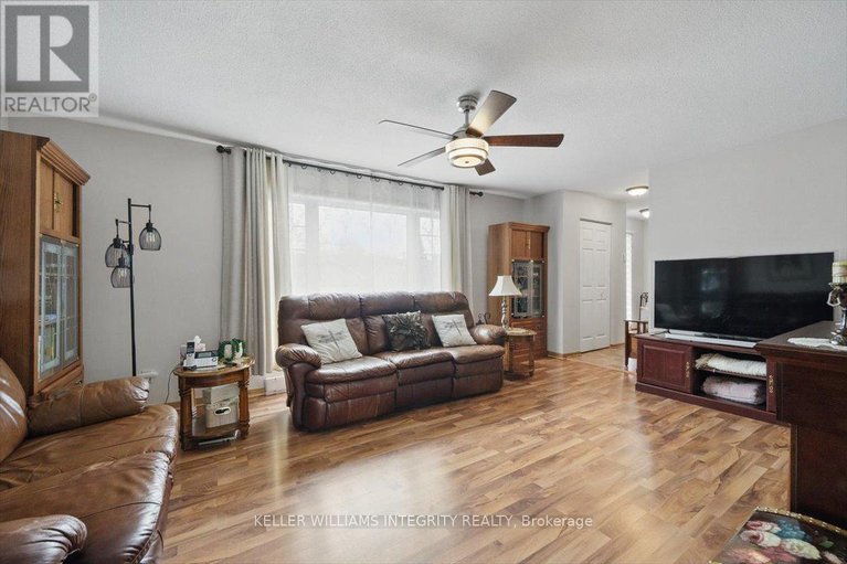 28473726/1954-catherine-street/town-of-rockland/clarence-rockland/ontario/K4K1H6_8