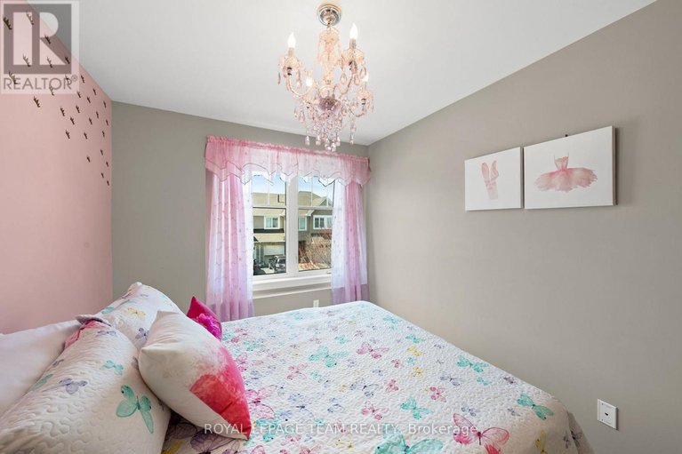 29679091/334-warmstone-drive/stittsville-north/ottawa/ontario/K2S0W3_32