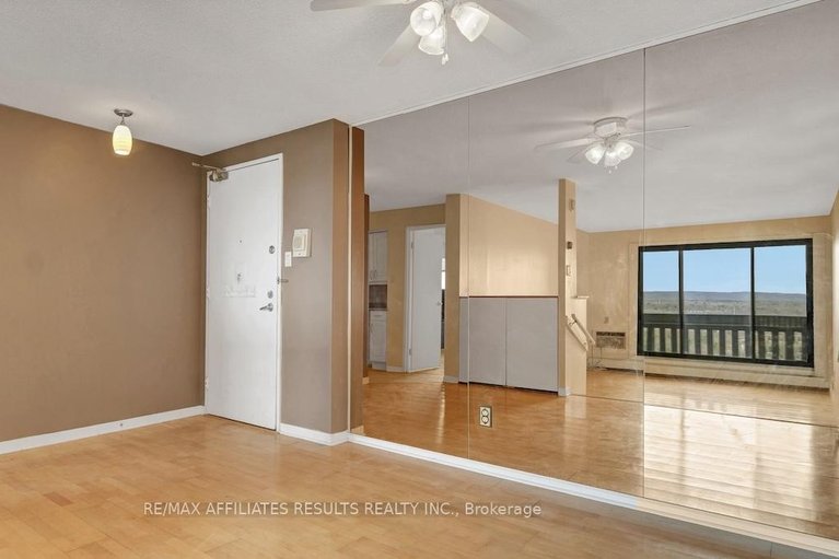 29670828/2110-415-greenview-avenue/britannia/ottawa/ontario/K2B8G5_5