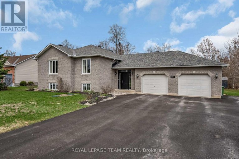 29645410/1517-back-place-avenue/greely/ottawa/ontario/K4P1R3_2