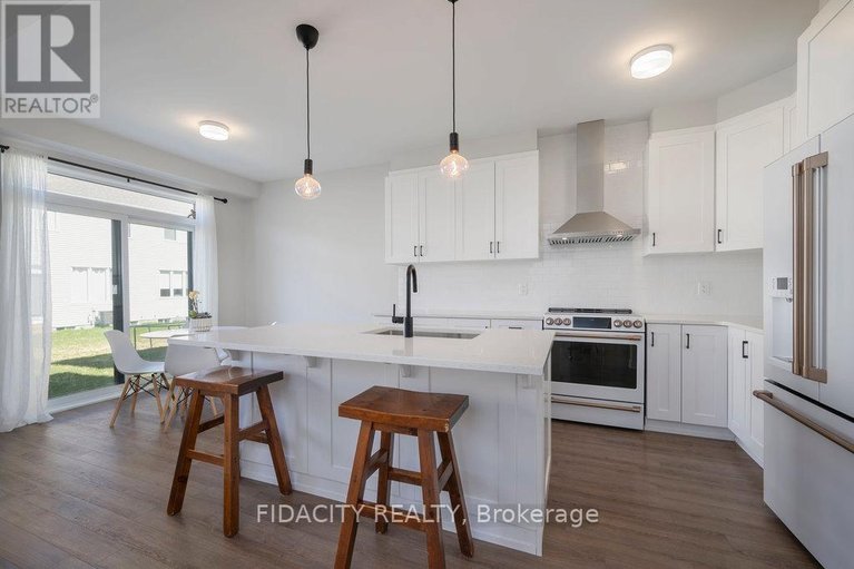 29444900/183-yearling-circle/goulbourn-twp-from-franktown-rdsouth-to-rideau/ottawa/ontario/K0A2Z0_21