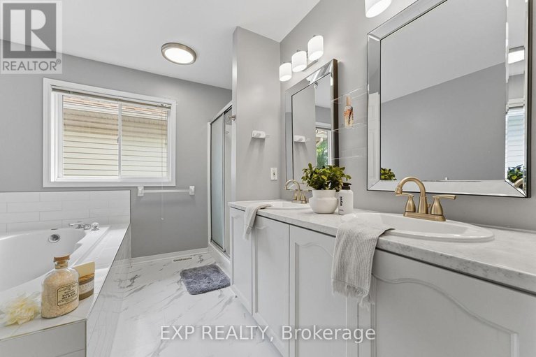 29432603/16-north-harrow-drive/longfields/ottawa/ontario/K2J4V7_31