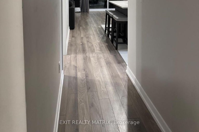 29305104/9-83-st-moritz-terrace/embrun/russell/ontario/K0A1W0_9