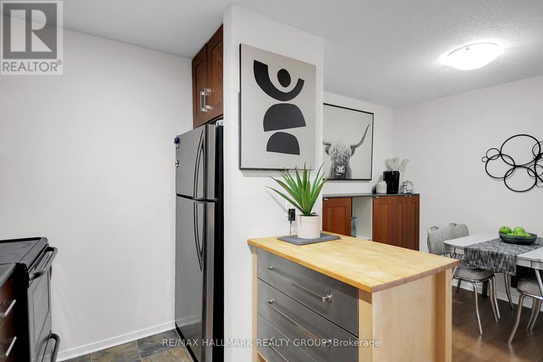28503453/210-1505-baseline-road/copeland-park/ottawa/ontario/K2C3L4_10