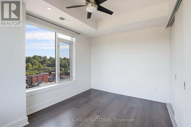 28825352/813-7-marquette-avenue/vanier/ottawa/ontario/K1L8A7_9