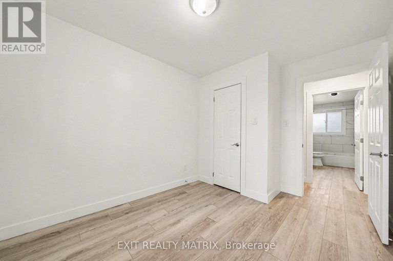 29672534/1740-saint-laurent-street/town-of-rockland/clarence-rockland/ontario/K4K1C2_16