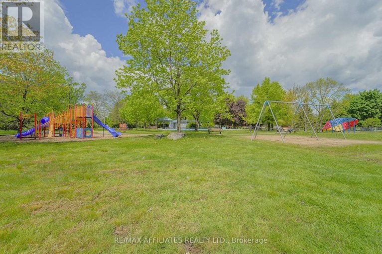 28513866/536-browning-avenue/riverview-park/ottawa/ontario/K1G0T4_49