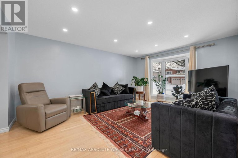 29318245/1849-montereau-avenue/chapel-hill/ottawa/ontario/K1C5X5_4