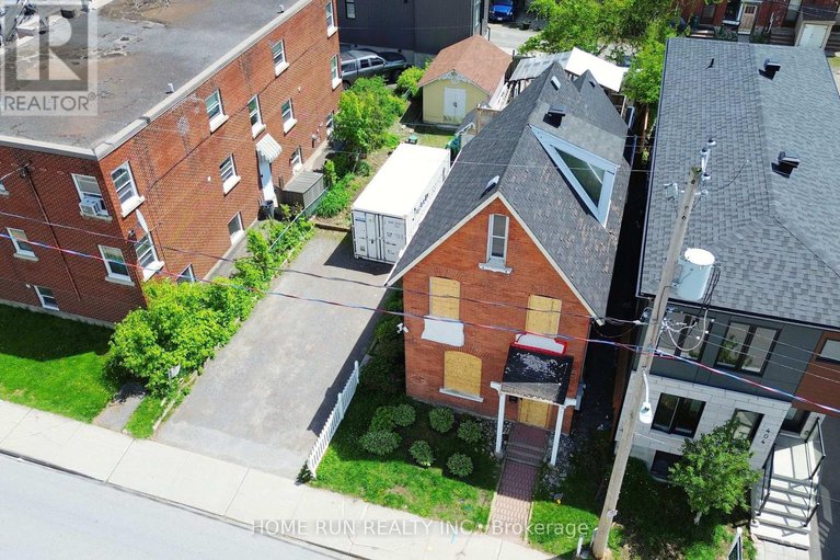 28556668/402-arlington-avenue/west-centre-town/ottawa/ontario/K1R6Z6_8