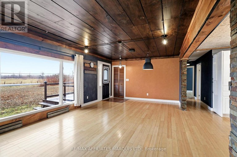 29555940/5083-aultsville-road/south-stormont-osnabruck-twp/south-stormont/ontario/K0C1M0_8