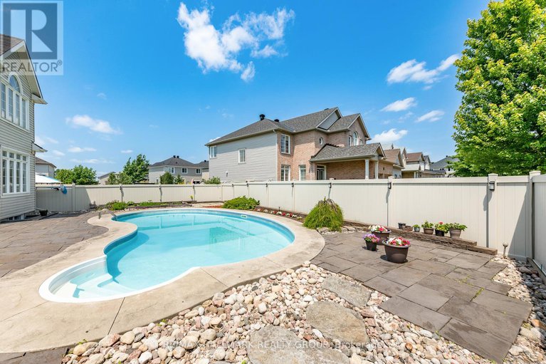 27938020/729-kilbirnie-drive/stonebridge/ottawa/ontario/K2J0M1_41