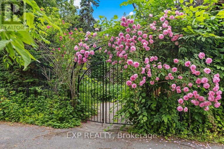 28588521/107-stanley-avenue/new-edinburgh/ottawa/ontario/K1M1N8_3