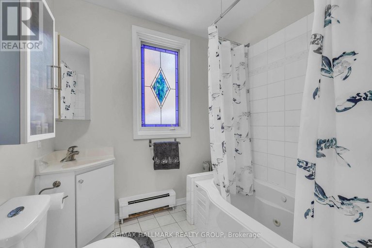 28281050/396-daly-avenue/sandy-hill/ottawa/ontario/K1N6H2_21