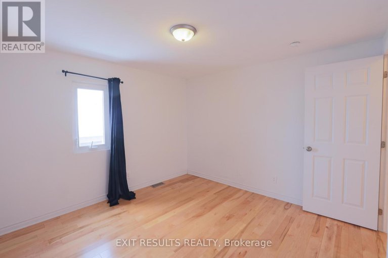 28607259/292-richelieu-avenue/vanier/ottawa/ontario/K1L6K3_33