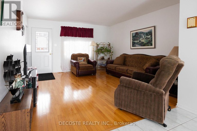 29406829/35-sandfield-avenue-n/alexandria/north-glengarry/ontario/K0C1A0_4