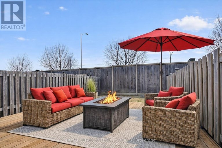 29579806/672-pepperville-crescent-e/emerald-meadowstrailwest/ottawa/ontario/K2M0E4_26