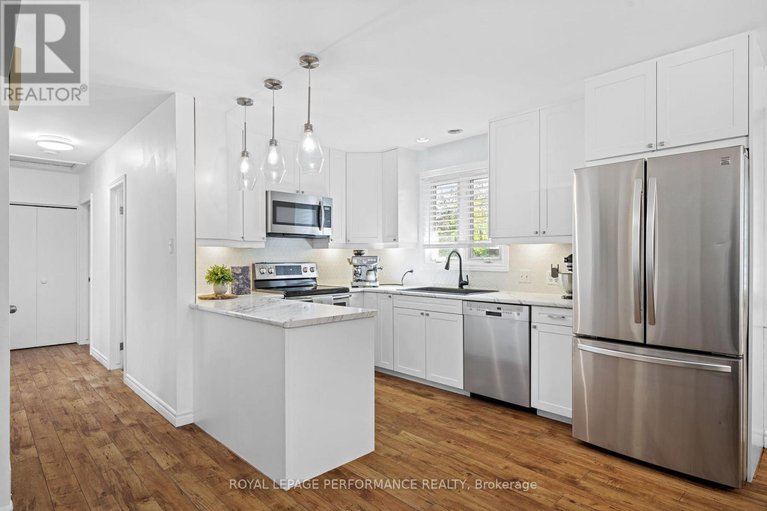 28965261/2219-audrey-avenue/hawthorne-meadows/ottawa/ontario/K1G1L3_9