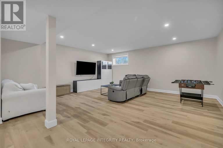 29072893/106-maplestone-drive/north-grenville-twp-kemptville-east/north-grenville/ontario/K0G1J0_19