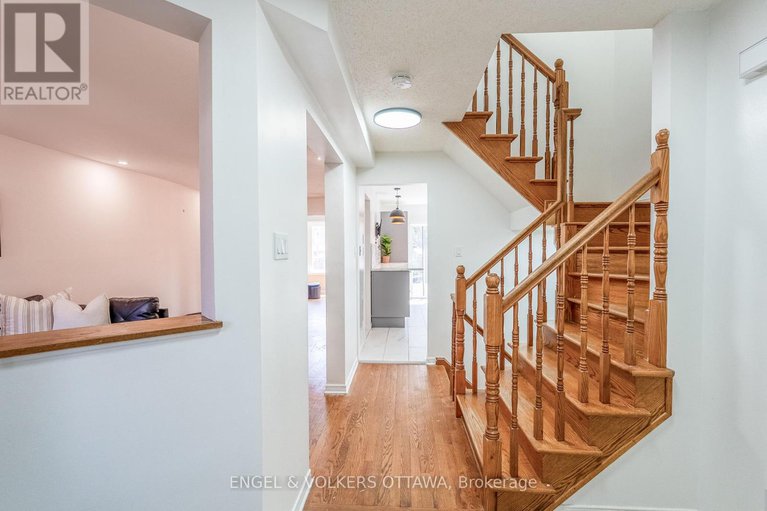28241541/34-baton-court/katimavik/ottawa/ontario/K2L4C8_4