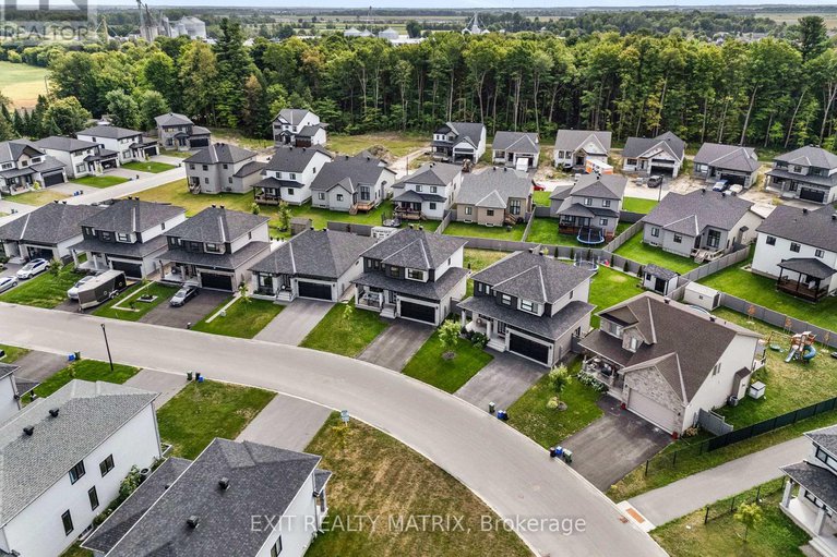 29406766/1144-avignon-street/embrun/russell/ontario/K0A1W0_34