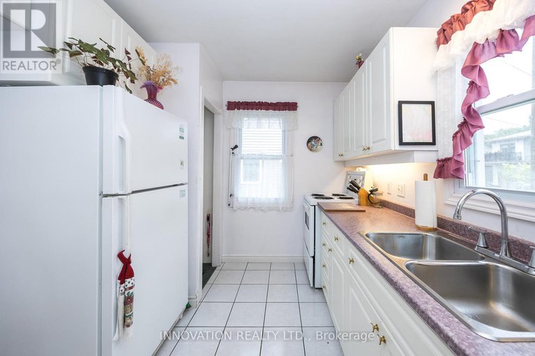 28584986/113-king-george-street/overbrookcastle-heights/ottawa/ontario/K1K1V2_17