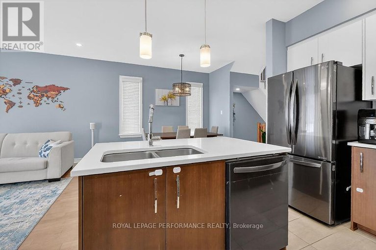 29557576/790-cairn-crescent/mer-bleuebradley-estatesanderson-park/ottawa/ontario/K1W0P7_25