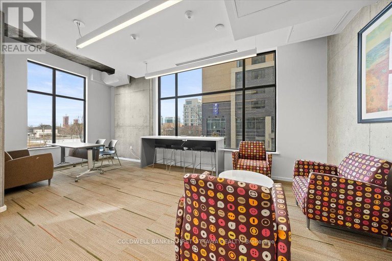 29441462/2308-105-champagne-avenue-s/west-centre-town/ottawa/ontario/K1S4P3_31