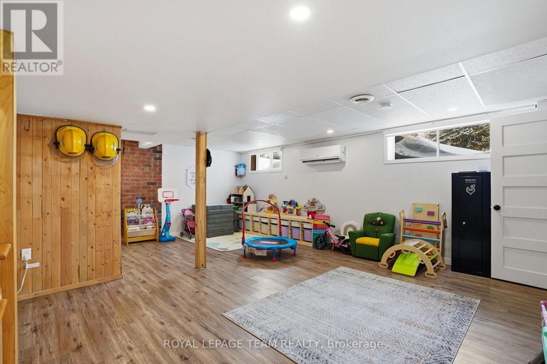 29354963/250-pattee-road/champlain-twp/champlain/ontario/K6A2R2_19