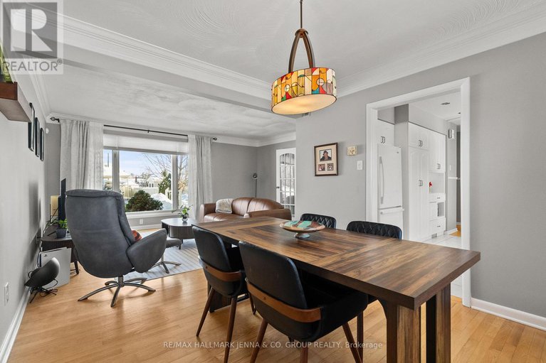 29393824/866-claude-street/castle-heightsrideau-high/ottawa/ontario/K1K2S6_11