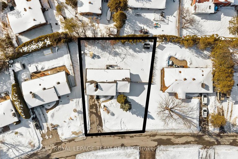 29381765/5286-hillcrest-drive/manotick-long-island-nicholls-island/ottawa/ontario/K4M1E9_34