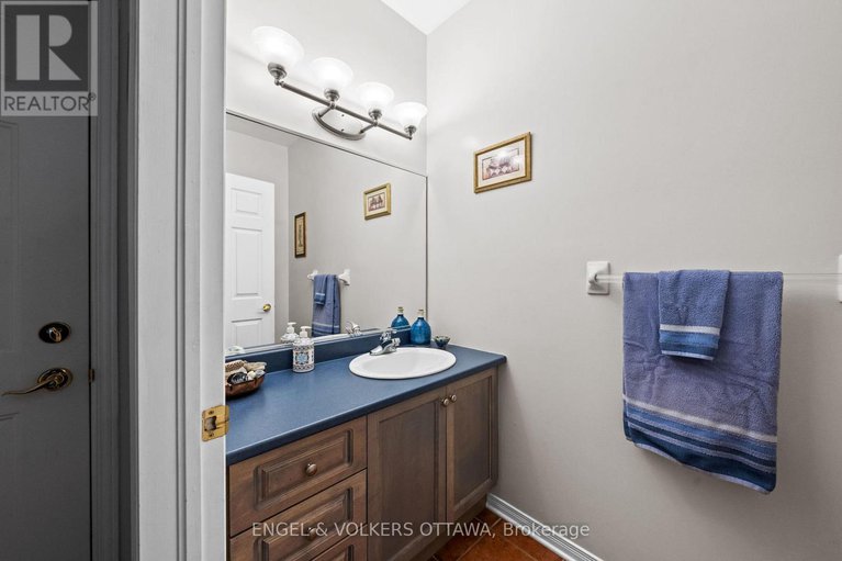 29389734/1609-ashley-cardill-lane/greely/ottawa/ontario/K4P1M7_24