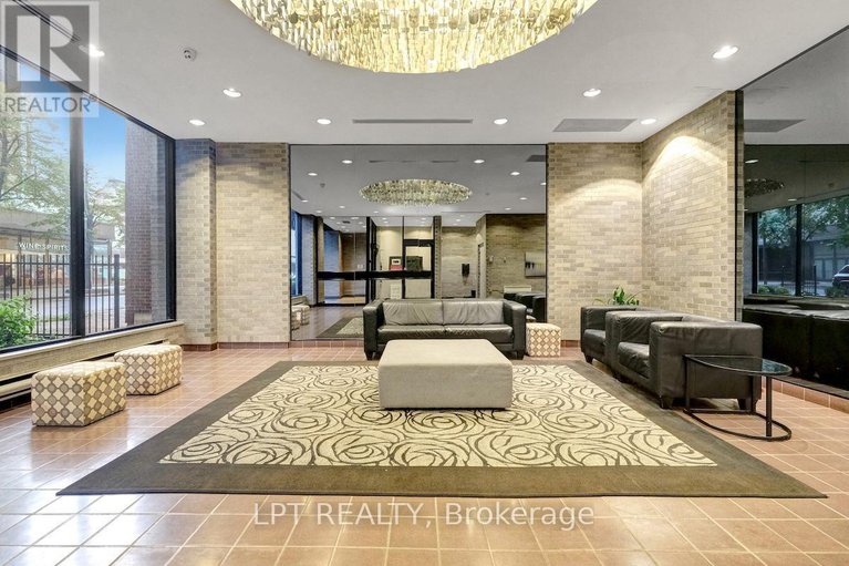 28725974/ph3-18-nepean-street/ottawa-centre/ottawa/ontario/K2P2L2_5