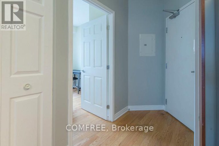 29146987/709-134-york-street/lower-townbyward-market/ottawa/ontario/K1N1K8_19