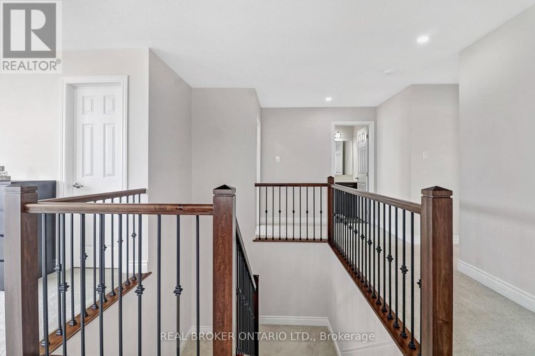 29417317/642-continental-avenue/emerald-meadowstrailwest/ottawa/ontario/K2S1B6_20