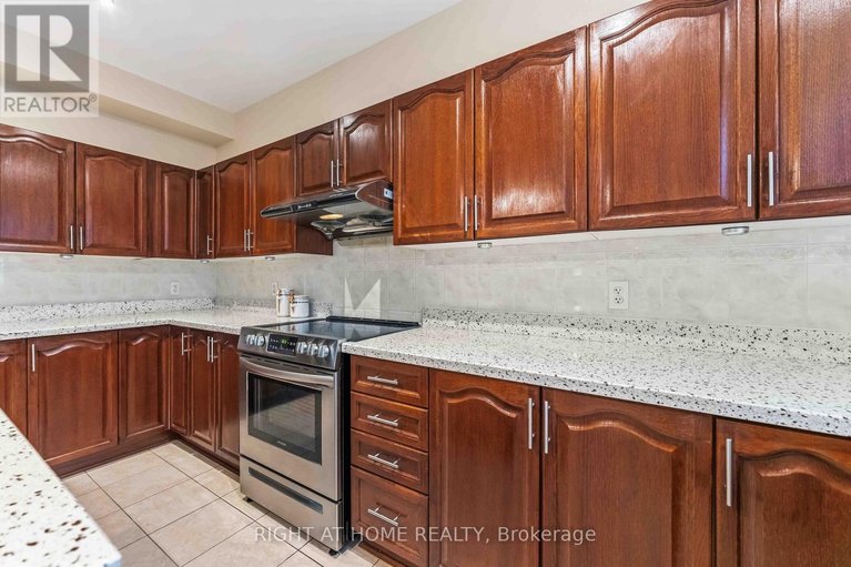 29683852/38-penrith-street/morgans-grantsouth-march/ottawa/ontario/K2W1E5_14