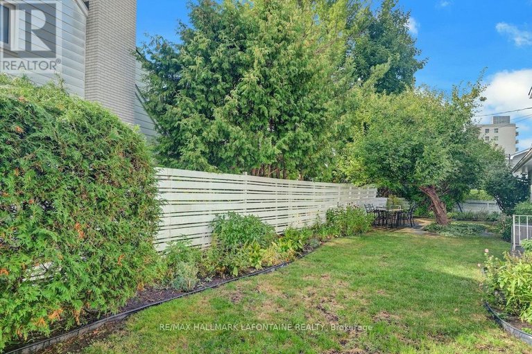 28797062/844-edgeworth-avenue/whitehaven/ottawa/ontario/K2B5L6_45
