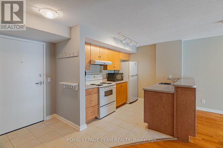 28559939/804-138-somerset-street-w/ottawa-centregolden-triangle/ottawa/ontario/K2P0A3_6