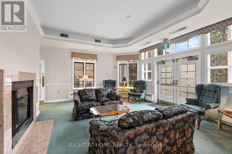 29024112/703-136-darlington-private-se/hunt-clubwestern-community/ottawa/ontario/K1V0X6_30