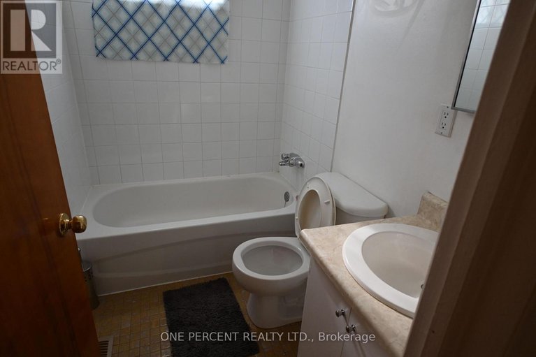 28759293/944-eve-street/overbrookcastle-heights/ottawa/ontario/K1K3R4_11