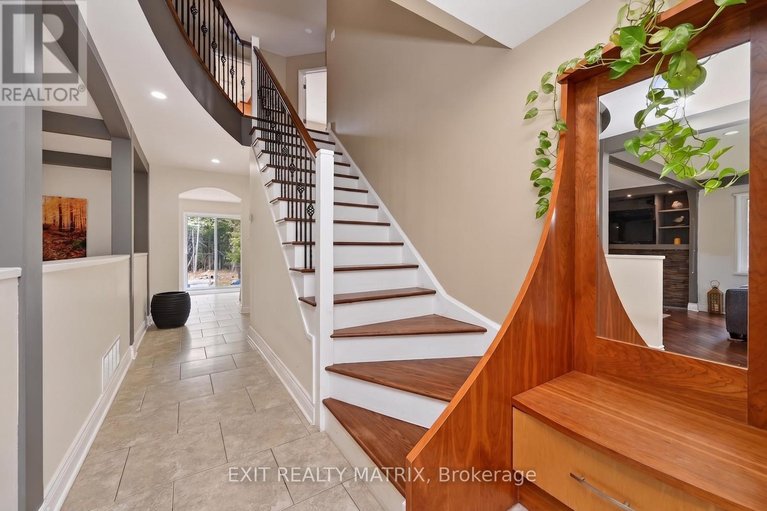 29673654/4081-caracourt-drive/vernon/ottawa/ontario/K0A2W0_4