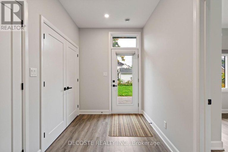 29453082/14-elgin-street-w/alexandria/north-glengarry/ontario/K0C1A0_29