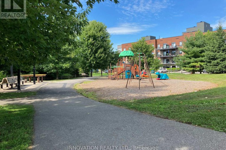 28647618/116-120-prestige-circle/chatelaine-village/ottawa/ontario/K4A1B4_16